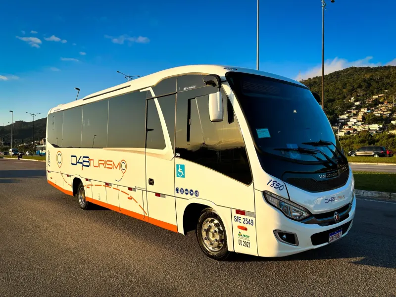 Marcopolo Senior 26 Lugares - Capa